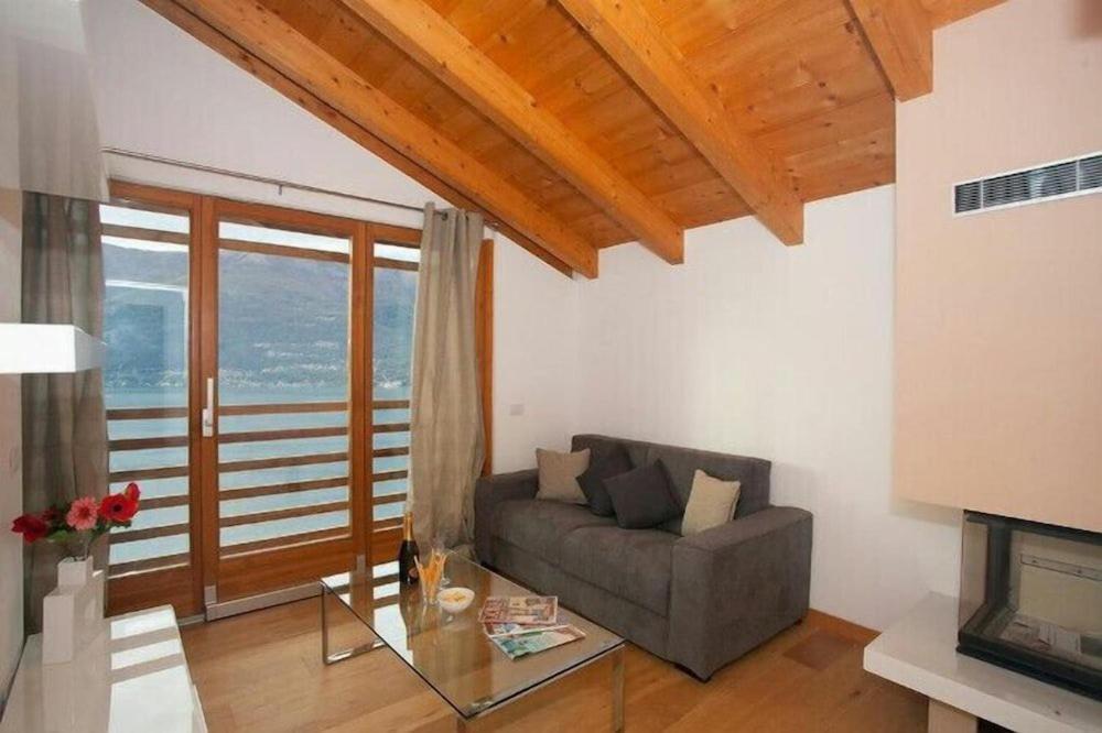 Paradiso Del Lago Orchidea 1 Bellano Exterior photo